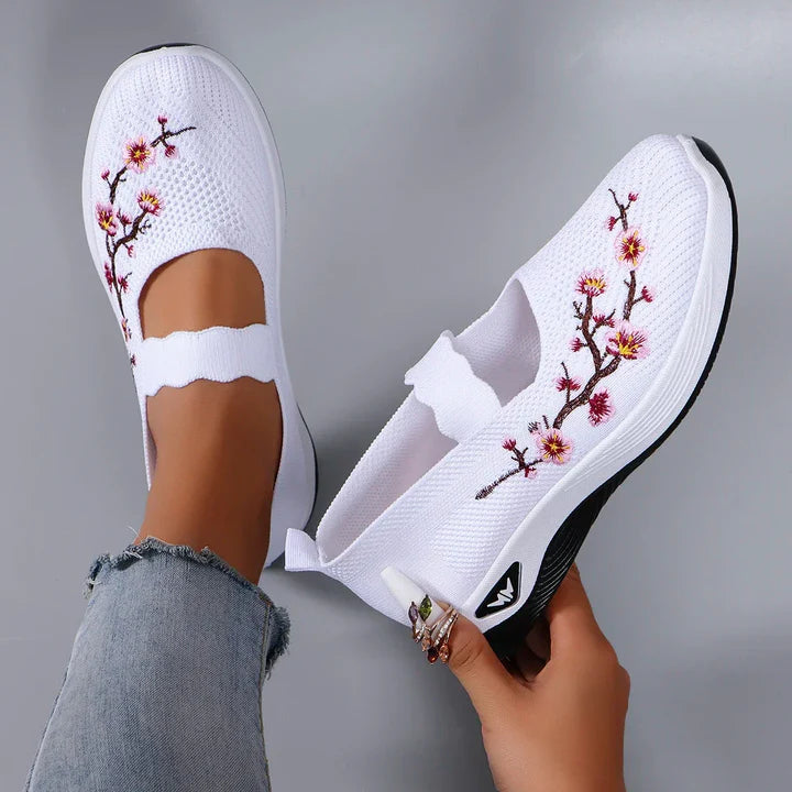 🔥Last Day Promotion 80% OFF - Women's Casual Breathable Slip On Orthopaedic Walking Shoes